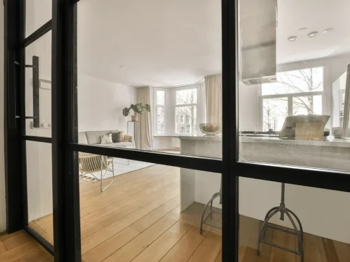 Puertas Correderas de Cristal para Cocinas: 1 Solución Brillante Puertas Correderas de Cristal para Cocinas: 1 Solución Brillante