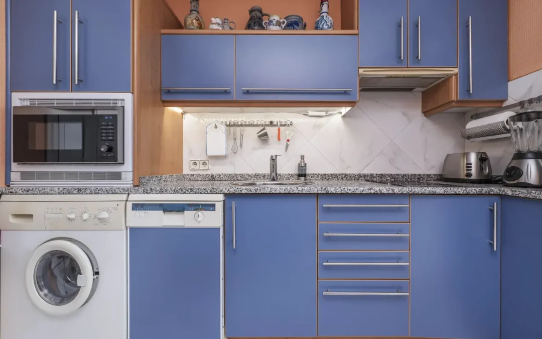 Cambio de Puertas en 2026: De «Azul Pitufo» a Diseño Moderno en 24H